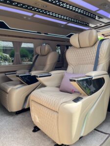 Rental Hiace Luxury Vip