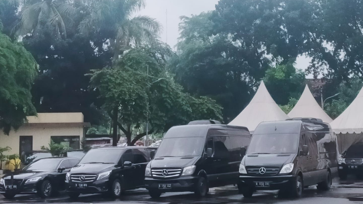 HARGA SEWA SPRINTER VVIP JAKARTA TERBARU