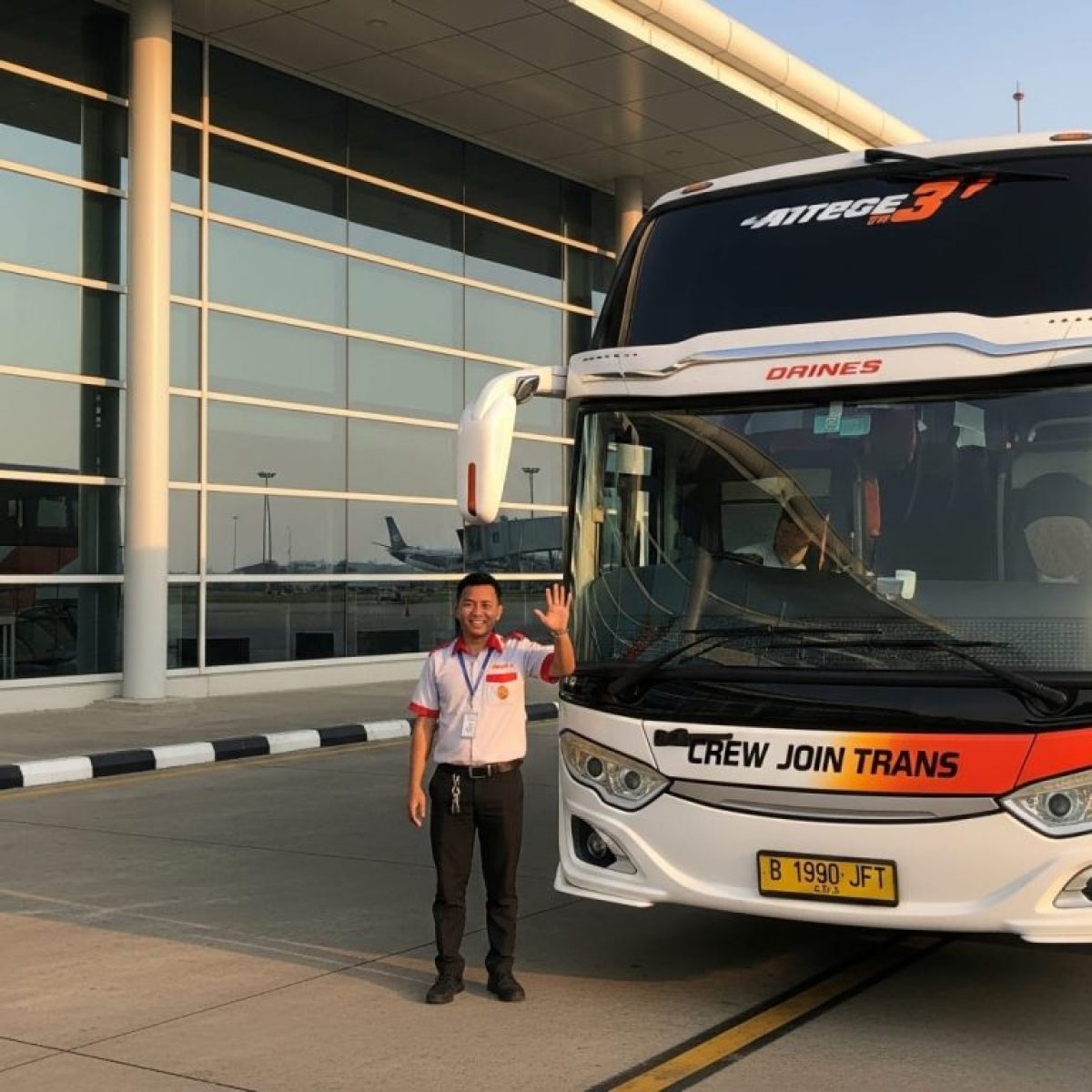 SEWA BIGBUS JAKARTA 60 KURSI PENUMPANG